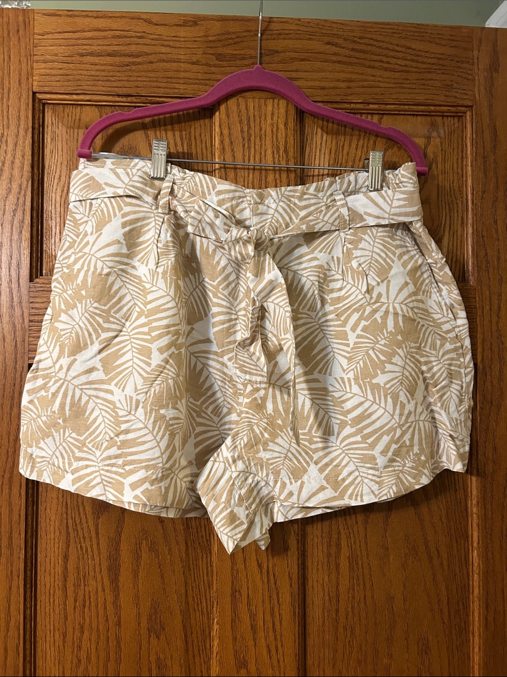 LOFT Tan and White Leaf-Print High-Waist Shorts